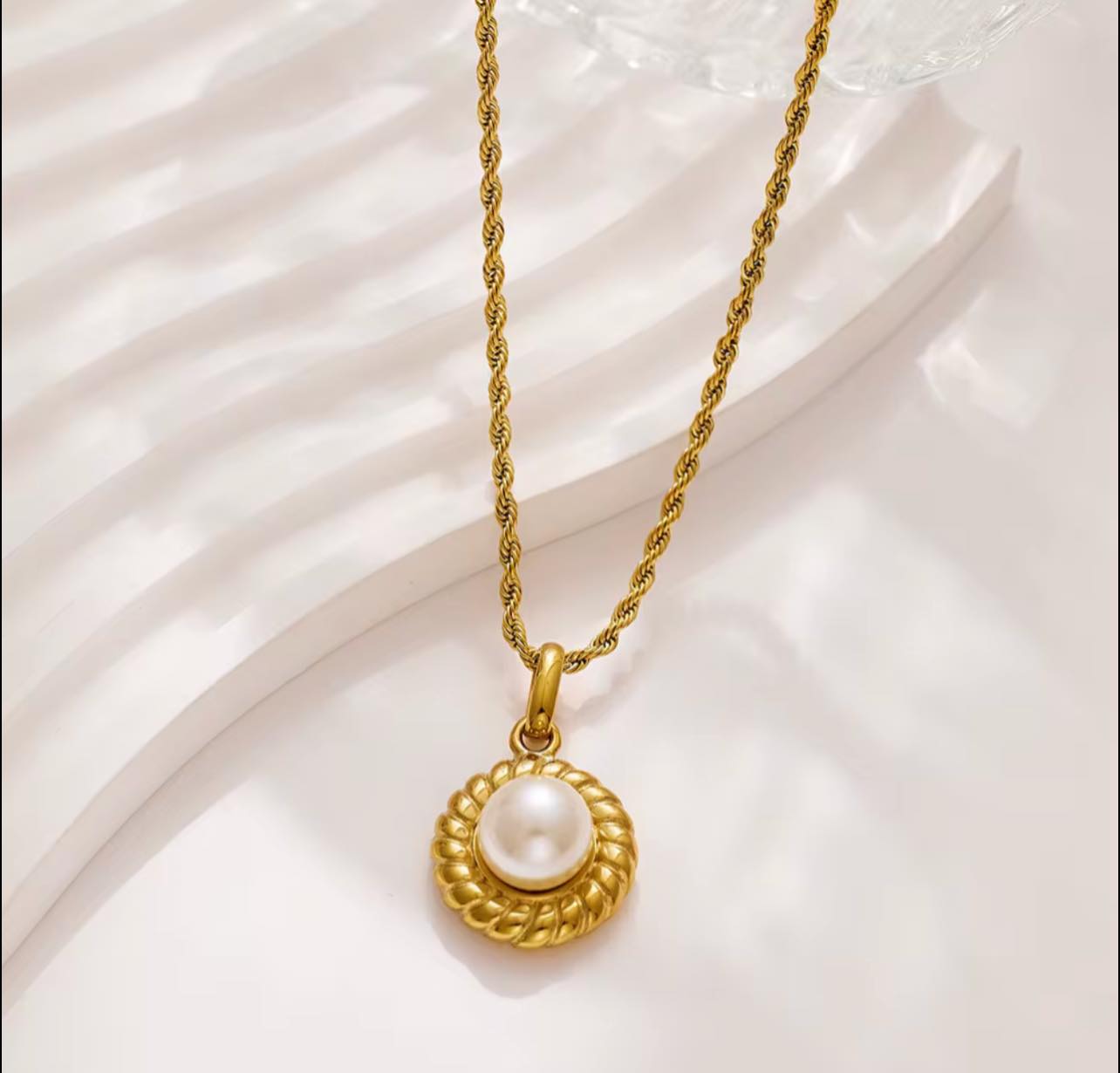 Collares
