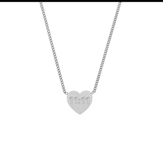 Collar en corazón 11:11 plata