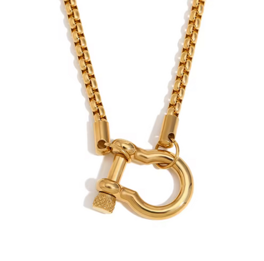 Collar con cerradura oro