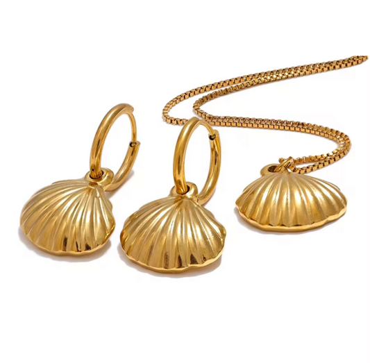Collar y aretes en forma de almejas